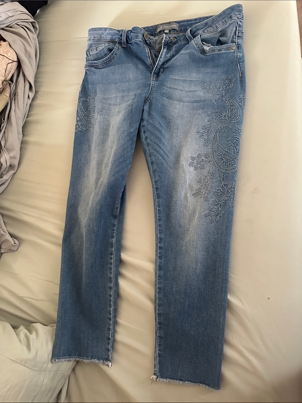 Wit & Wisdom Light Blue Embroidered Straight-Leg Jeans